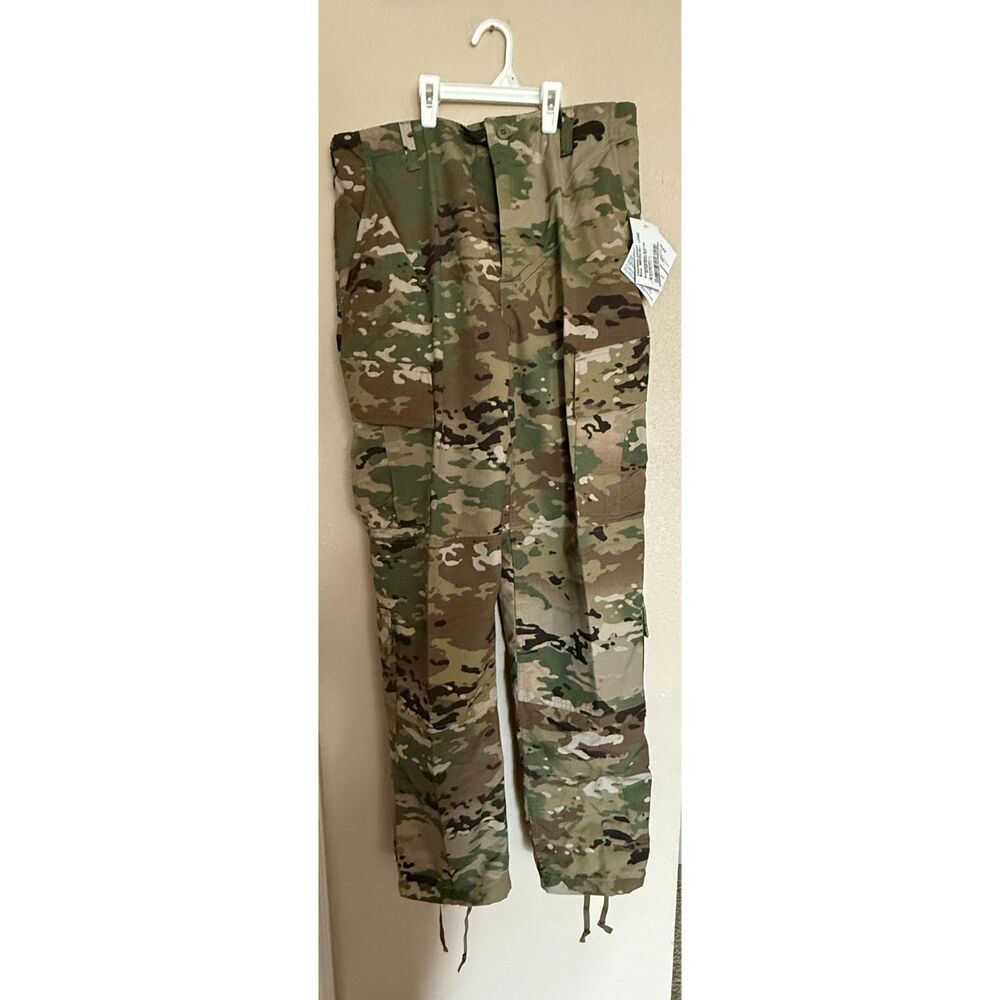 NWT Army Combat Uniform-Unisex size Medium Long